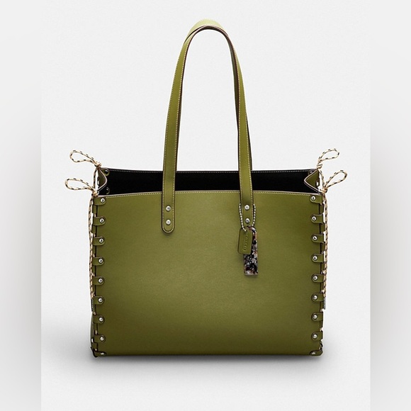 Authentic Large Re-Laceable Tote In Coachtopia Leather - Picture 3 of 14